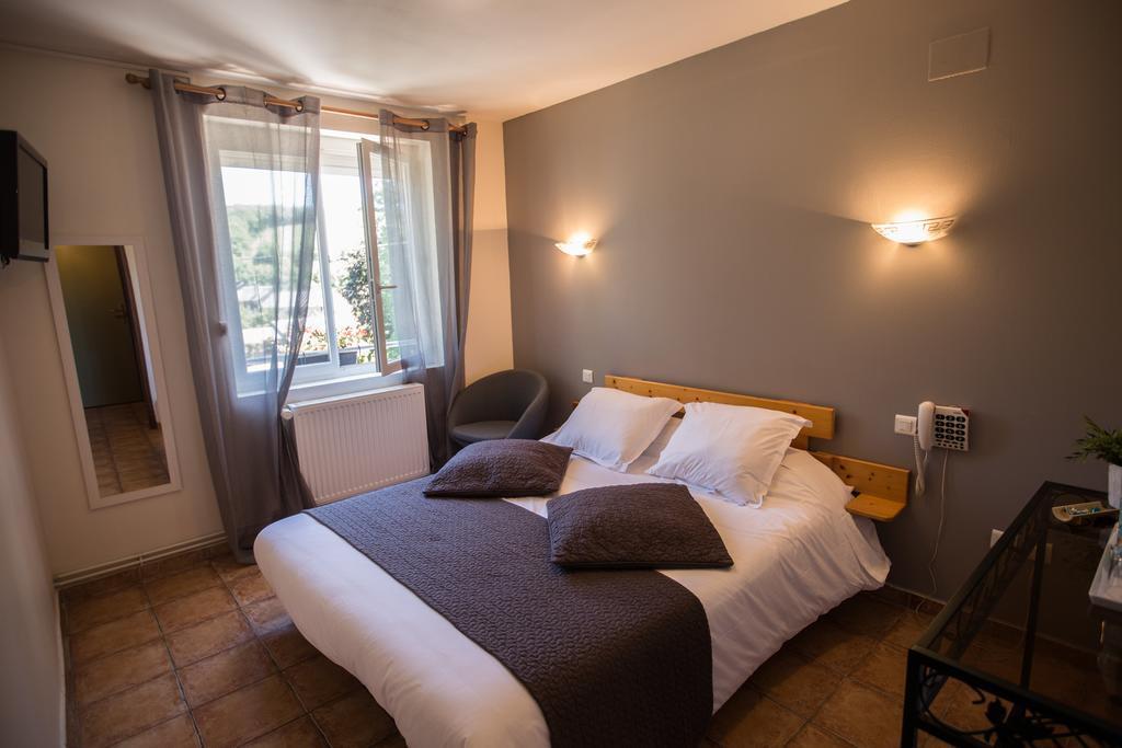 Logis Hotel Restaurant Auberge De L'Espinouse Fraisse-sur-Agout エクステリア 写真