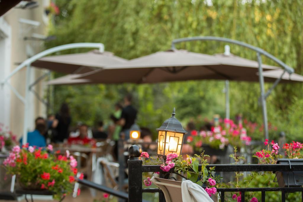 Logis Hotel Restaurant Auberge De L'Espinouse Fraisse-sur-Agout エクステリア 写真